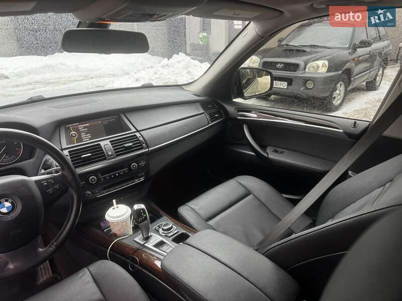 Позашляховик / Кросовер BMW X5 2012 в Львові