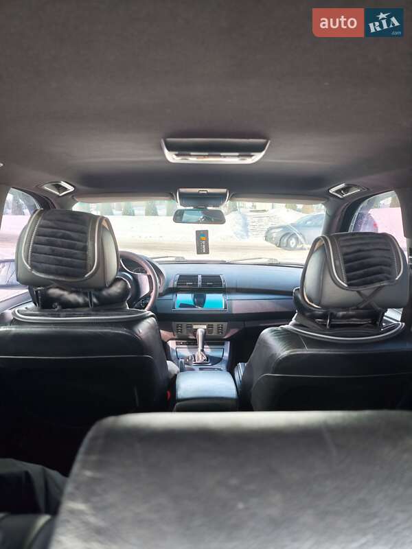 Внедорожник / Кроссовер BMW X5 2004 в Черновцах