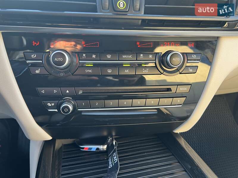 Внедорожник / Кроссовер BMW X5 2015 в Виннице