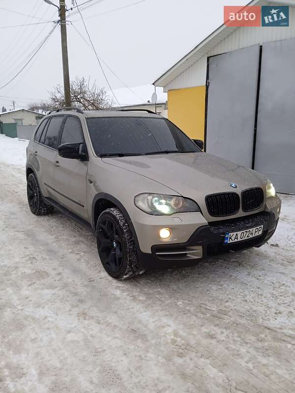 Внедорожник / Кроссовер BMW X5 2009 в Мене