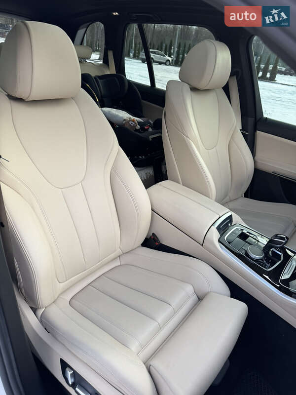 Внедорожник / Кроссовер BMW X5 2020 в Харькове