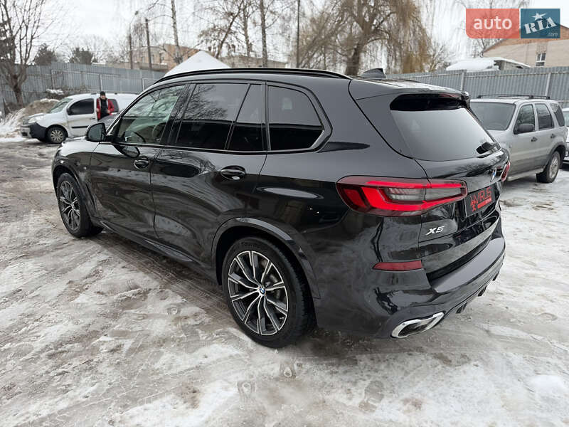 Внедорожник / Кроссовер BMW X5 2021 в Тернополе