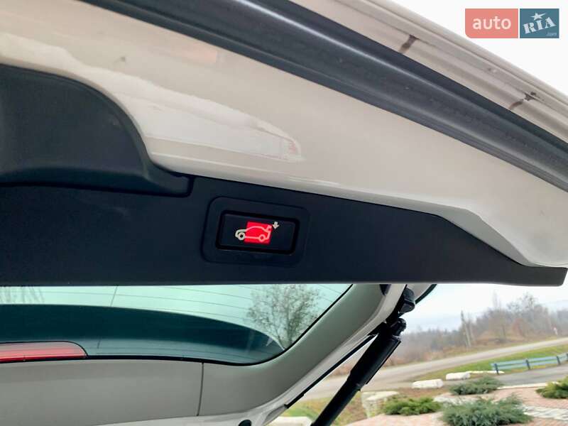 Внедорожник / Кроссовер BMW X5 2013 в Малине