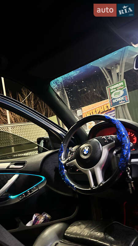 Внедорожник / Кроссовер BMW X5 2000 в Золочеве