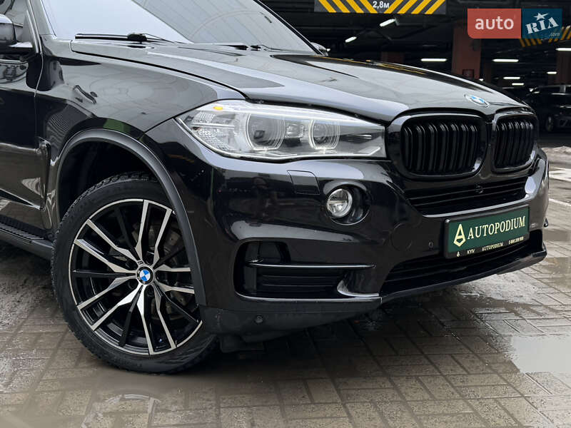 Внедорожник / Кроссовер BMW X5 2015 в Киеве