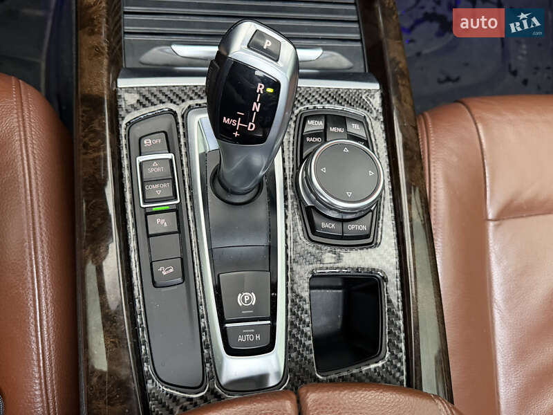 Внедорожник / Кроссовер BMW X5 2015 в Киеве