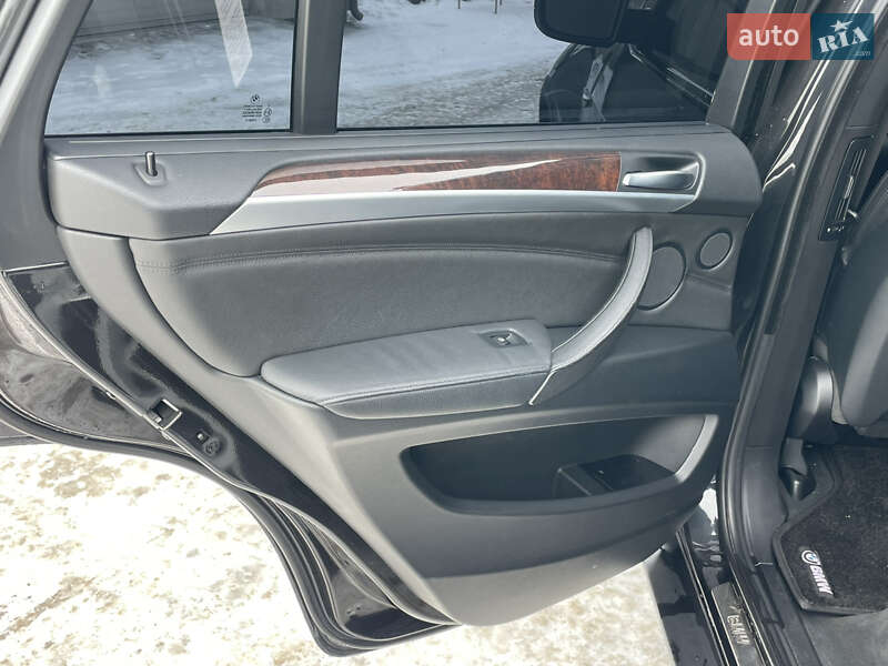 Внедорожник / Кроссовер BMW X5 2008 в Теофиполе