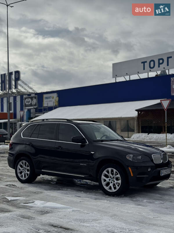 Внедорожник / Кроссовер BMW X5 2013 в Калуше
