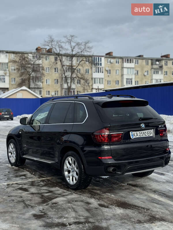 Внедорожник / Кроссовер BMW X5 2013 в Калуше