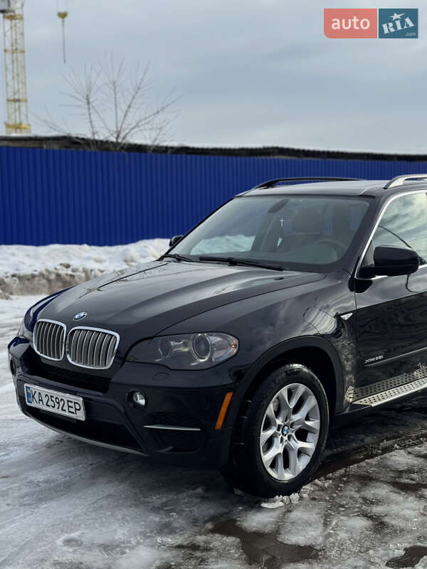 Внедорожник / Кроссовер BMW X5 2013 в Калуше