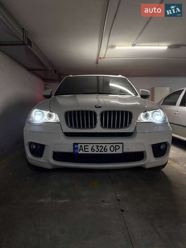 Позашляховик / Кросовер BMW X5 2011 в Дніпрі фото 3 Позашляховик / Кросовер BMW X5 2011 в Дніпрі