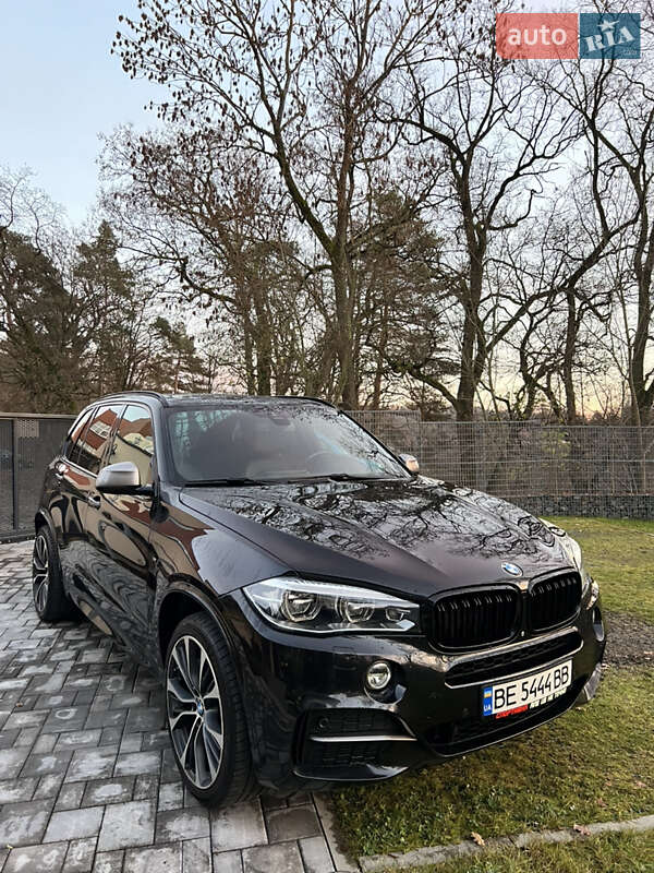 Позашляховик / Кросовер BMW X5 2016 в Львові