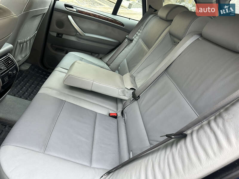 Позашляховик / Кросовер BMW X5 2002 в Києві фото 33 Позашляховик / Кросовер BMW X5 2002 в Києві