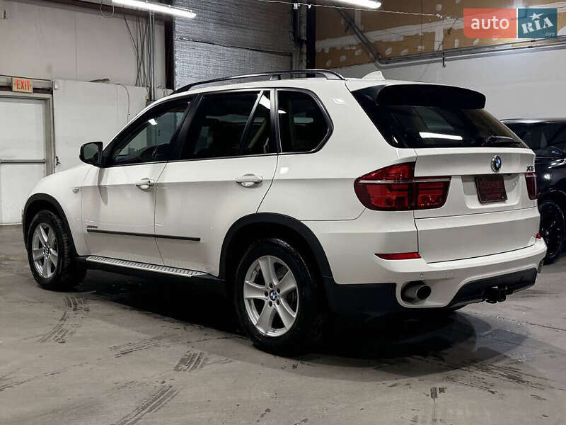 Позашляховик / Кросовер BMW X5 2012 в Львові