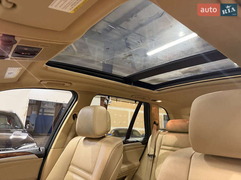 Позашляховик / Кросовер BMW X5 2012 в Львові