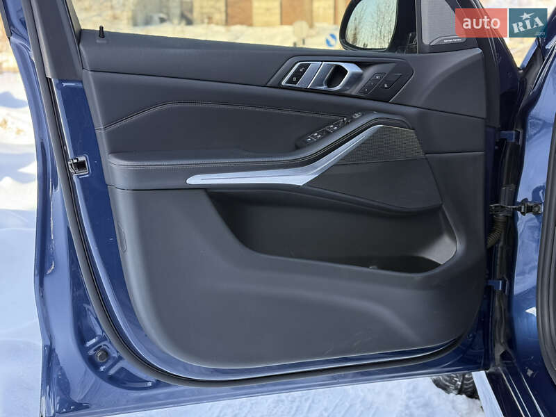 Внедорожник / Кроссовер BMW X5 2020 в Ровно