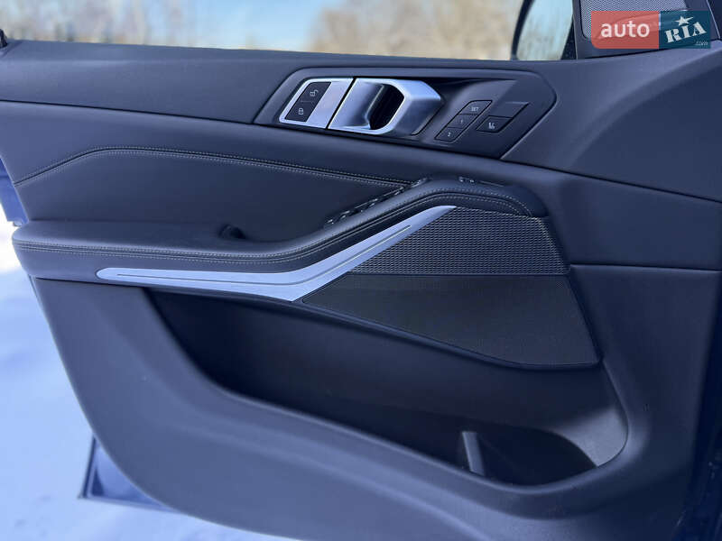 Внедорожник / Кроссовер BMW X5 2020 в Ровно