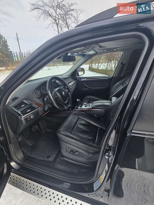 Внедорожник / Кроссовер BMW X5 2007 в Кицмани