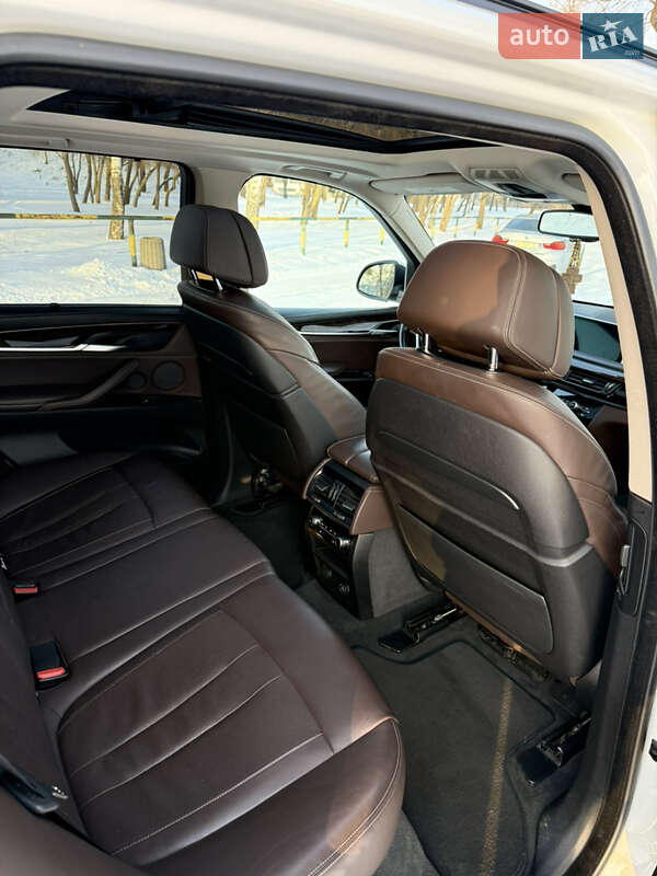 Внедорожник / Кроссовер BMW X5 2015 в Ровно фото 8 Внедорожник / Кроссовер BMW X5 2015 в Ровно