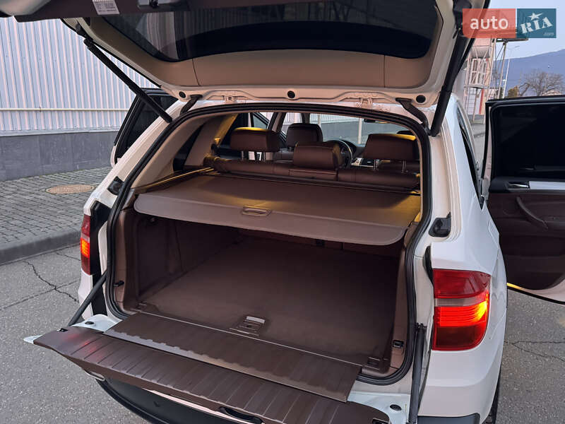 Позашляховик / Кросовер BMW X5 2009 в Виноградові