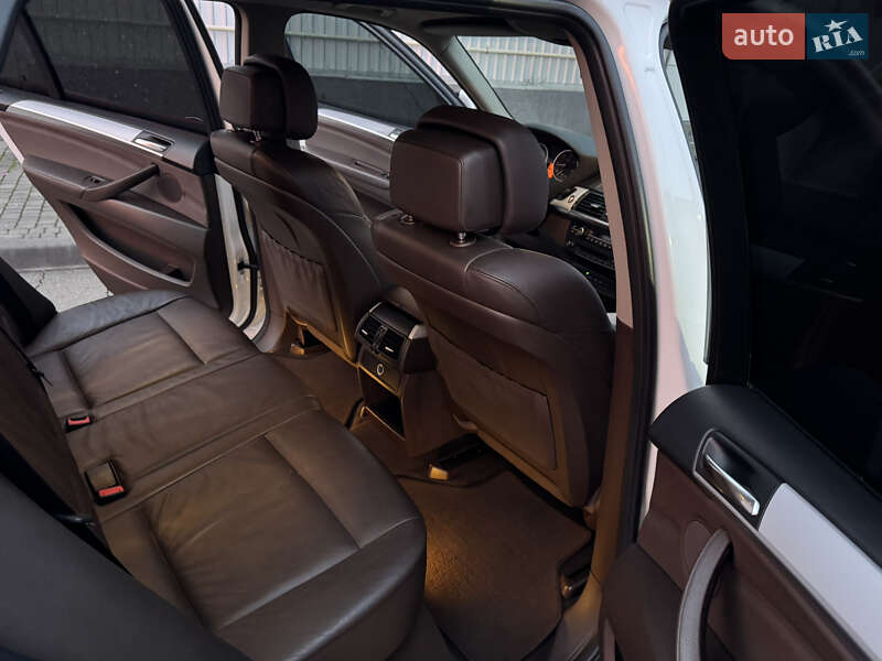 Позашляховик / Кросовер BMW X5 2009 в Виноградові