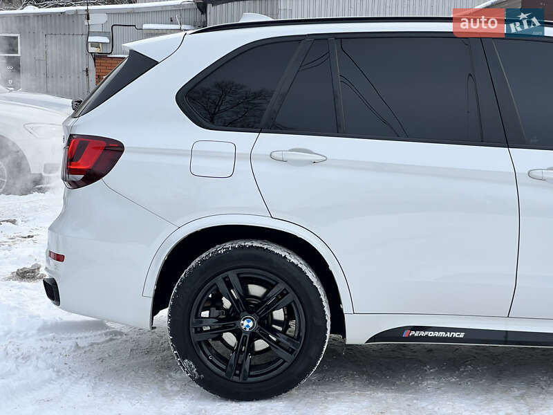 Внедорожник / Кроссовер BMW X5 2016 в Киеве