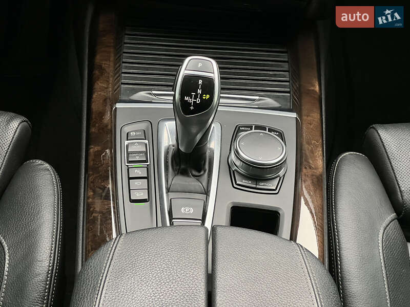 Внедорожник / Кроссовер BMW X5 2016 в Киеве