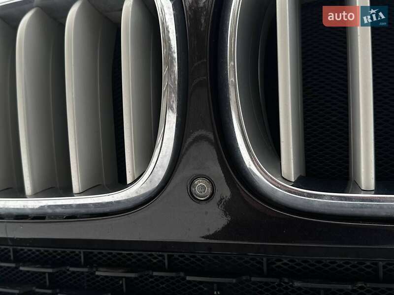 Внедорожник / Кроссовер BMW X5 2016 в Киеве