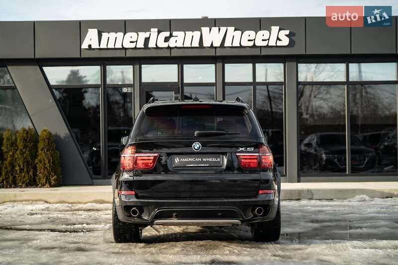 Позашляховик / Кросовер BMW X5 2011 в Чернівцях