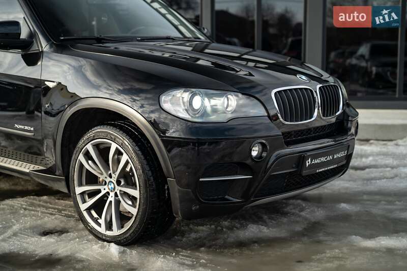 Позашляховик / Кросовер BMW X5 2011 в Чернівцях