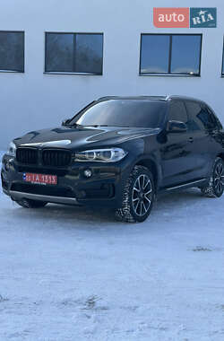 Позашляховик / Кросовер BMW X5 2016 в Луцьку