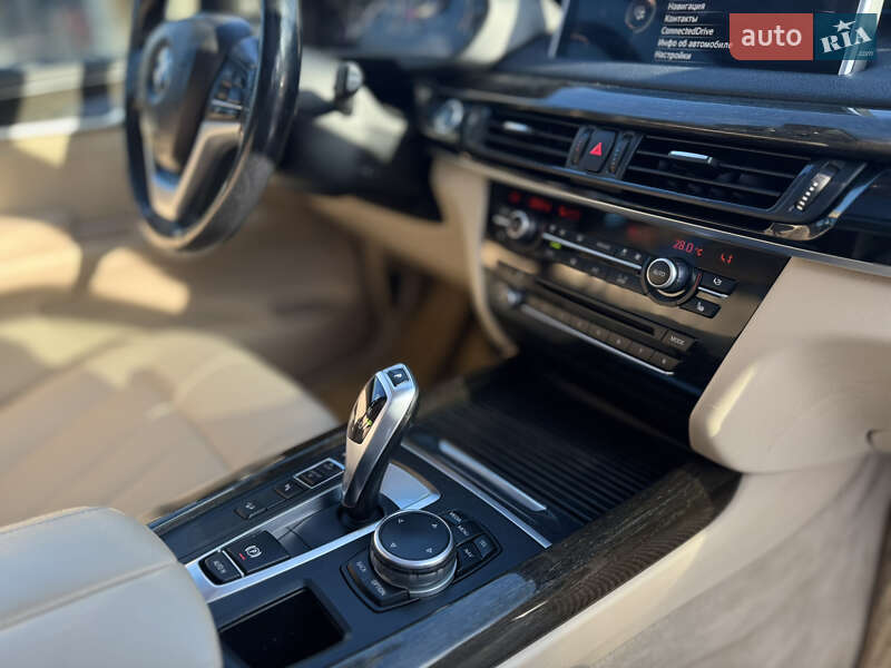 Позашляховик / Кросовер BMW X5 2014 в Львові