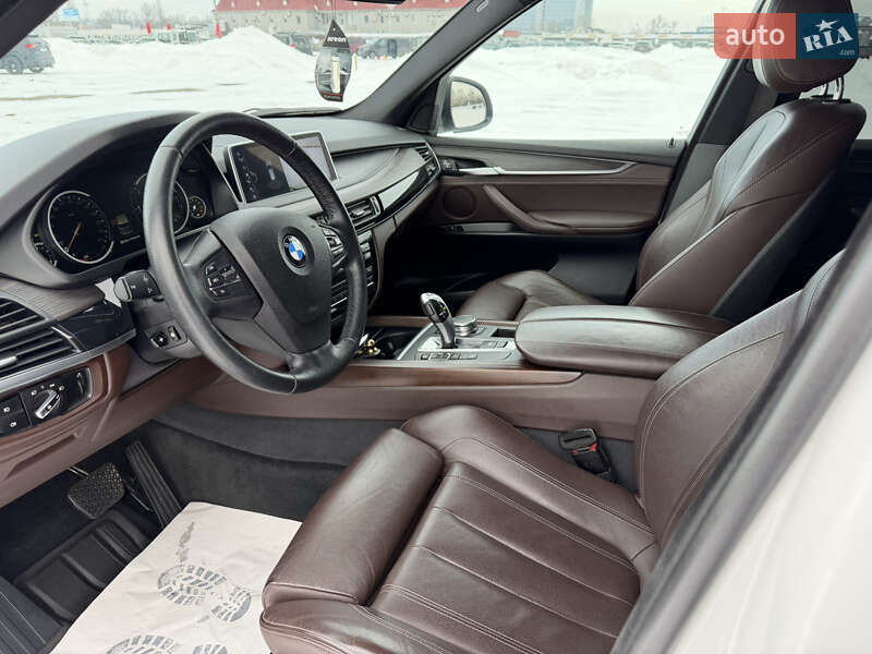 Позашляховик / Кросовер BMW X5 2017 в Києві