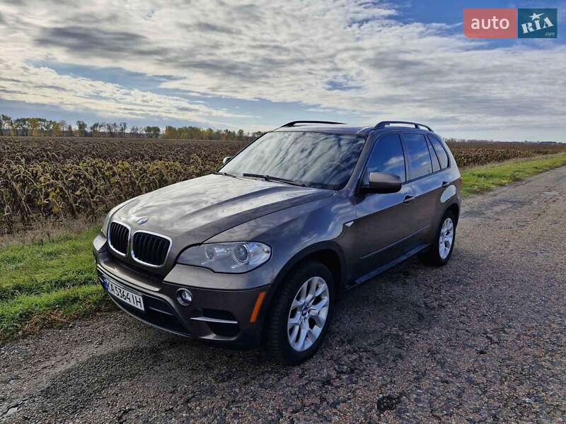 Позашляховик / Кросовер BMW X5 2011 в Києві фото 20 Позашляховик / Кросовер BMW X5 2011 в Києві