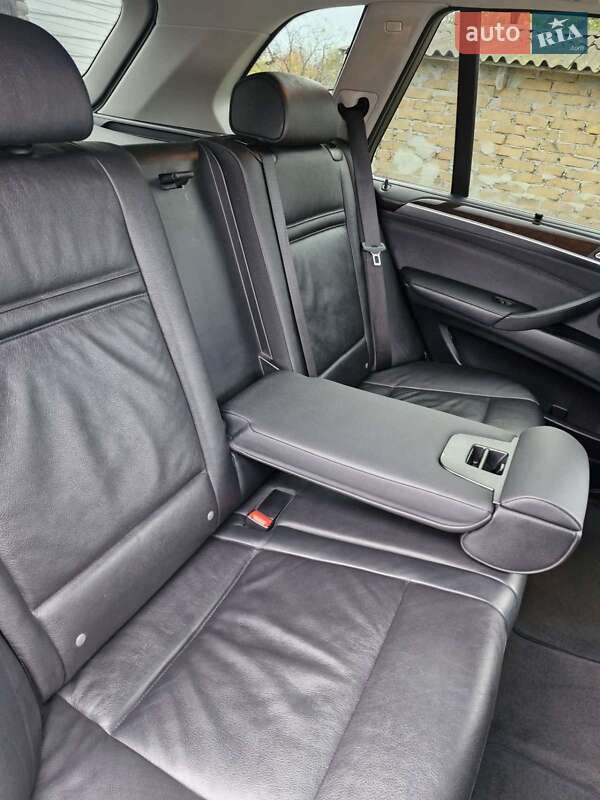 Позашляховик / Кросовер BMW X5 2011 в Києві фото 27 Позашляховик / Кросовер BMW X5 2011 в Києві