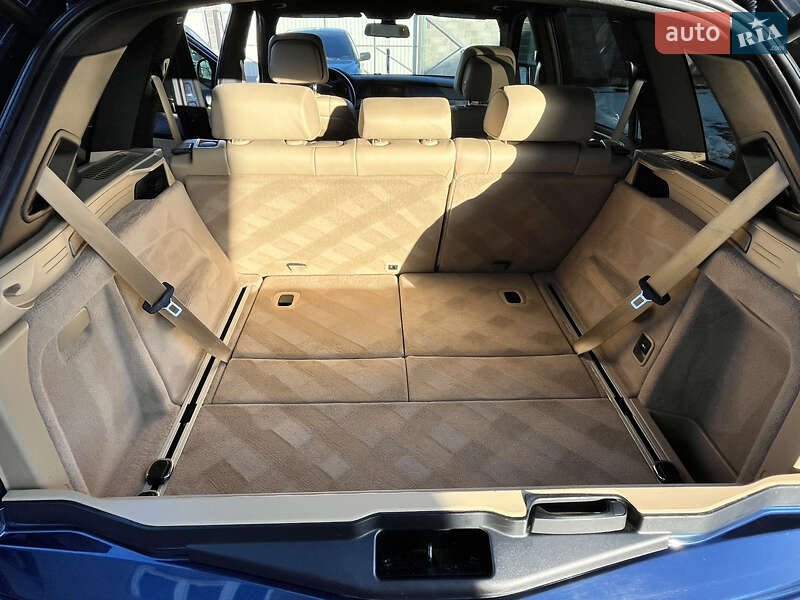 Позашляховик / Кросовер BMW X5 2010 в Нововолинську