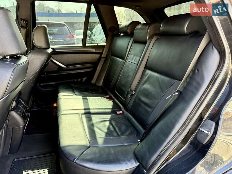 Позашляховик / Кросовер BMW X5 2004 в Харкові