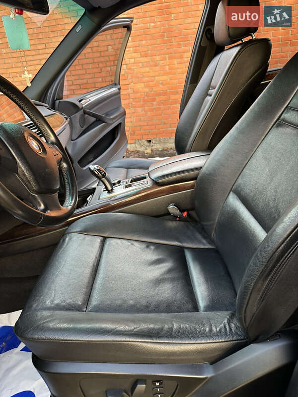 Позашляховик / Кросовер BMW X5 2011 в Микуличині