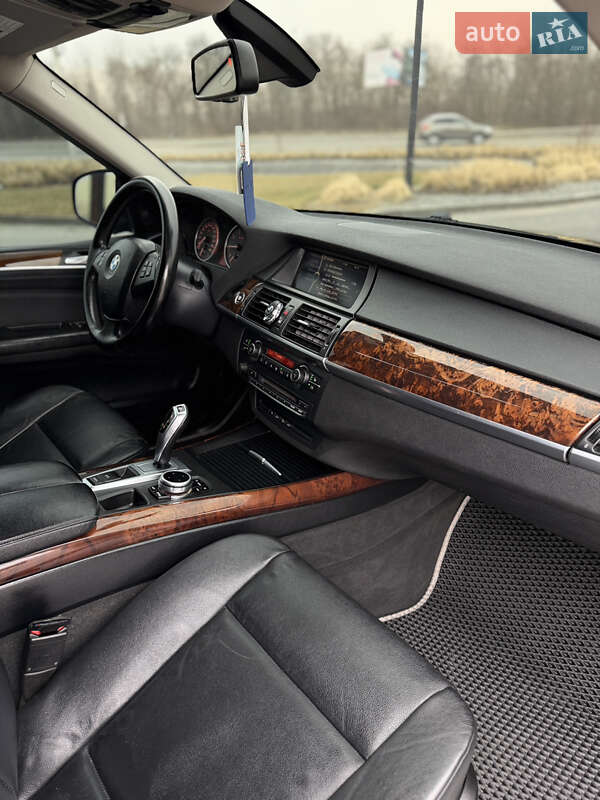 Позашляховик / Кросовер BMW X5 2012 в Чернівцях фото 72 Позашляховик / Кросовер BMW X5 2012 в Чернівцях