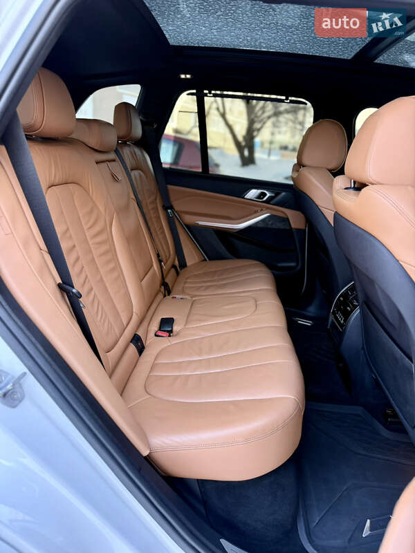 Позашляховик / Кросовер BMW X5 2018 в Києві фото 25 Позашляховик / Кросовер BMW X5 2018 в Києві