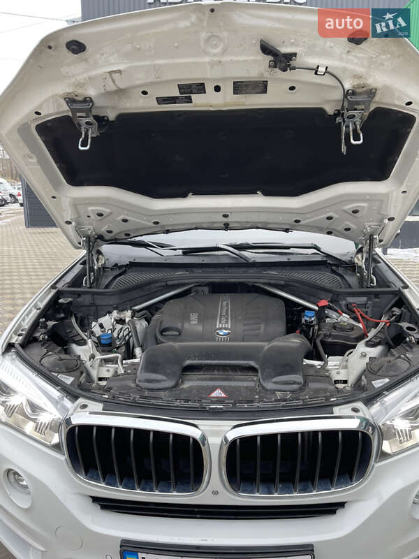 Внедорожник / Кроссовер BMW X5 2014 в Николаеве