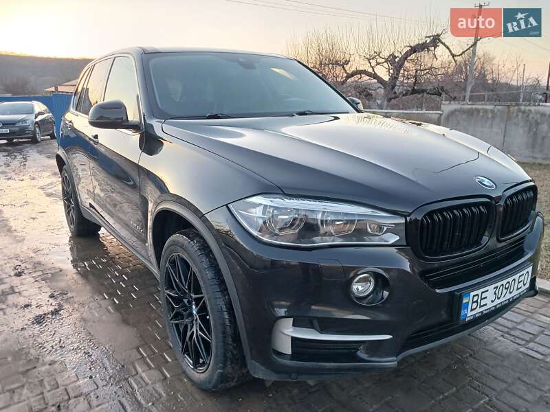 Внедорожник / Кроссовер BMW X5 2016 в Врадиевке