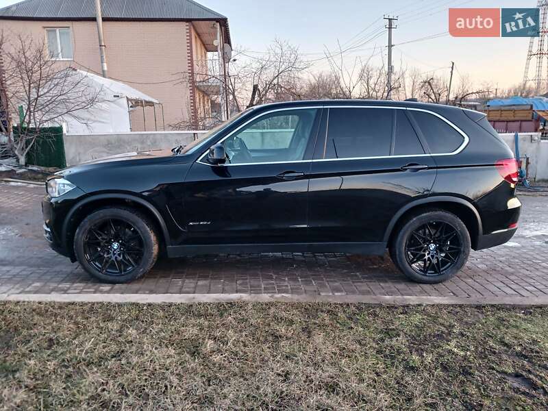 Внедорожник / Кроссовер BMW X5 2016 в Врадиевке