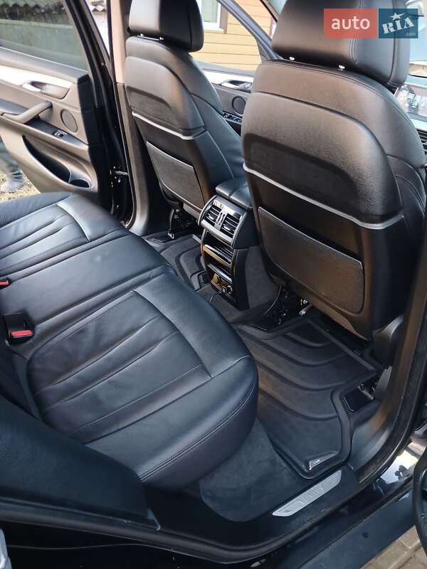 Внедорожник / Кроссовер BMW X5 2016 в Врадиевке