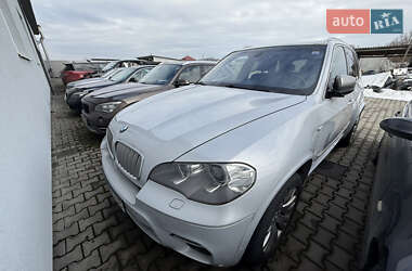 Внедорожник / Кроссовер BMW X5 2013 в Черновцах