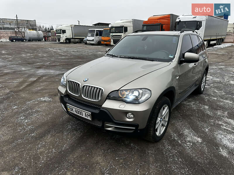 Позашляховик / Кросовер BMW X5 2008 в Рівному