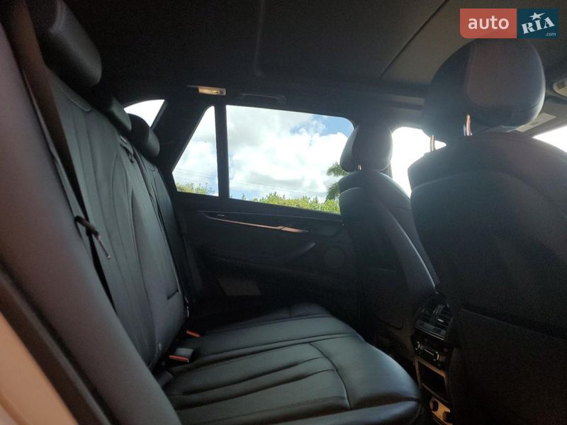 Позашляховик / Кросовер BMW X5 2017 в Чернівцях