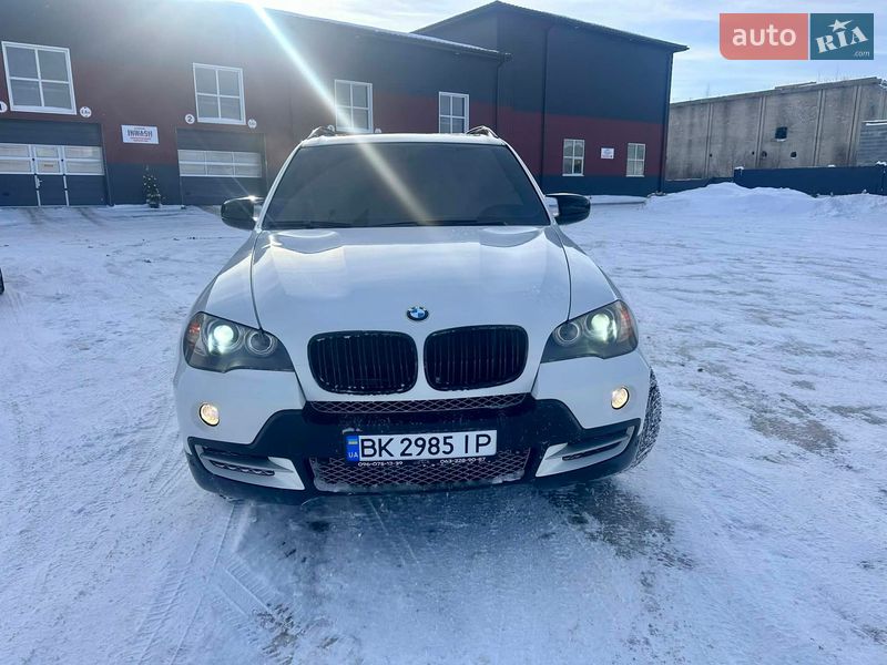 Внедорожник / Кроссовер BMW X5 2008 в Дубно