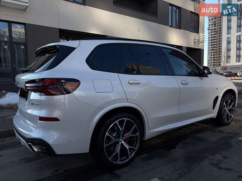 Позашляховик / Кросовер BMW X5 2023 в Києві