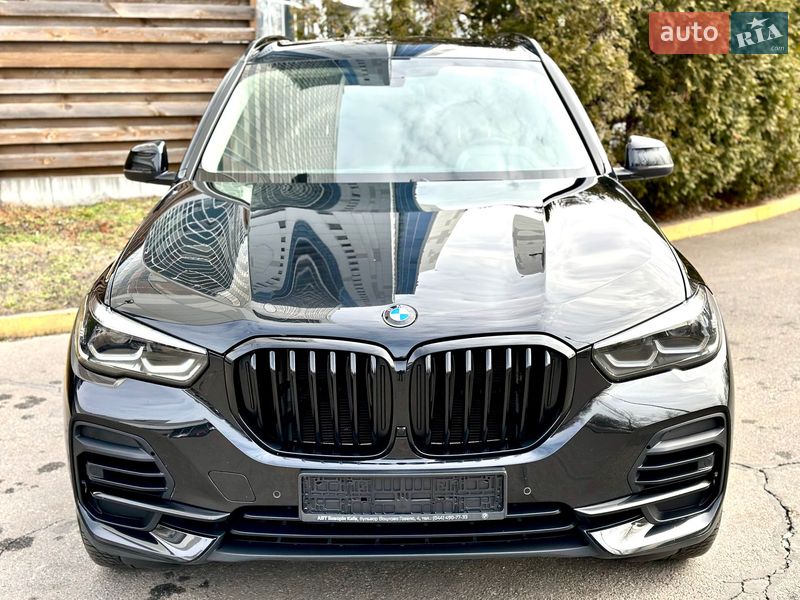 Внедорожник / Кроссовер BMW X5 2022 в Киеве